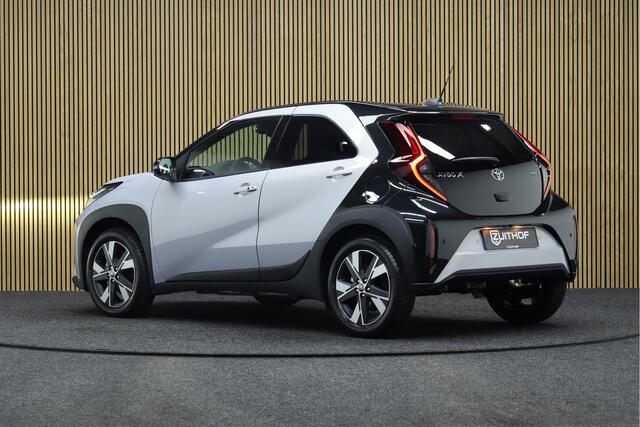 Toyota AYGO X Hybrid 115 pulse Easy Pack | Nieuw uit voorraad leverbaar! | Adaptive-cruise | Camera | Clima | Maps Navigatie | Parkeersensoren | Apple Carplay & Android Auto | Keyless | Stoelverwarming