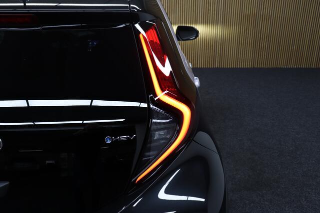 Toyota AYGO X Hybrid 115 pulse Easy Pack | Nieuw uit voorraad leverbaar! | Adaptive-cruise | Camera | Clima | Maps Navigatie | Parkeersensoren | Apple Carplay & Android Auto | Keyless | Stoelverwarming
