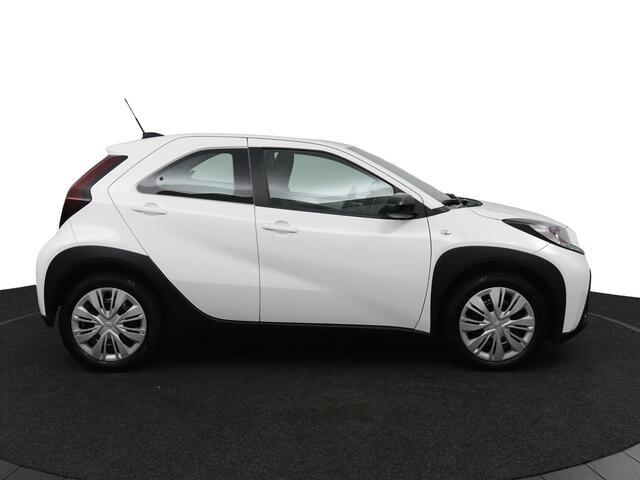 Toyota AYGO X 1.0 VVT-i MT Play | Adaptieve Cruise control | Achteruitrijcamera | Airco | Safety Sense |