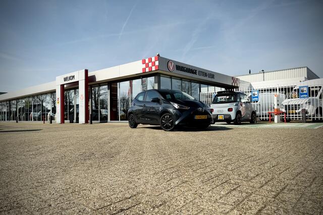 Toyota AYGO 1.0 VVT-i x-play | CAMERA | CARPLAY + ANDROID | AIRCO