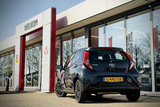 Toyota AYGO 1.0 VVT-i x-play | CAMERA | CARPLAY + ANDROID | AIRCO