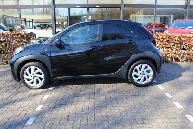 Toyota AYGO X 1.0 VVT-i MT x-First | Rijklaar | Stoelverw. | Clima | LED | Adap. cruise | Apple/Android | Camera