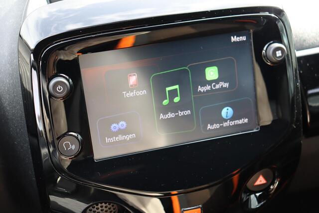 Toyota AYGO 1.0 VVT-i JBL, Apple Carplay, Android Parkeercamera, Climate control.