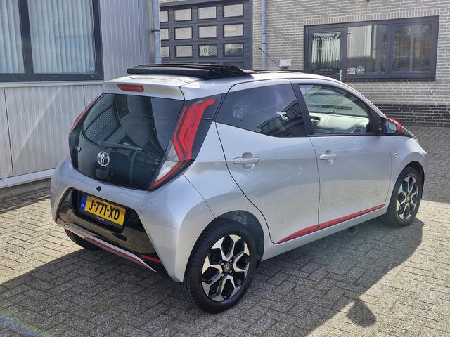Toyota AYGO 1.0 VVT-i x-joy cabrio | Camera achter | Cruise control | Getinte ramen | Bluetooth