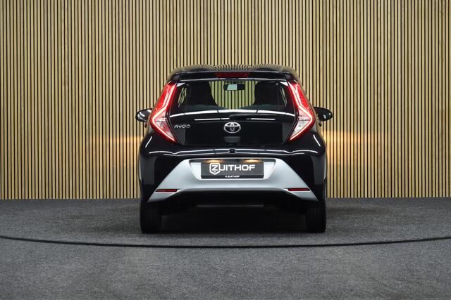 Toyota AYGO 1.0 VVT-i x-cite | Camera | Maps Navigatie | Apple Carplay & Android Auto | Stoelverwarming