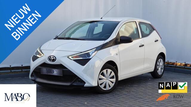 Toyota AYGO 1.0 VVT-i x-fun in supernette staat | Faceliftmodel | Bluetooth