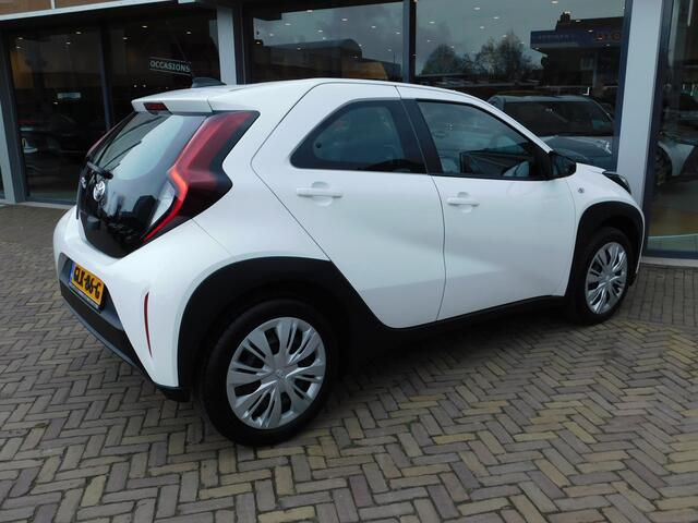 Toyota AYGO X 1.0 VVT-i MT Play