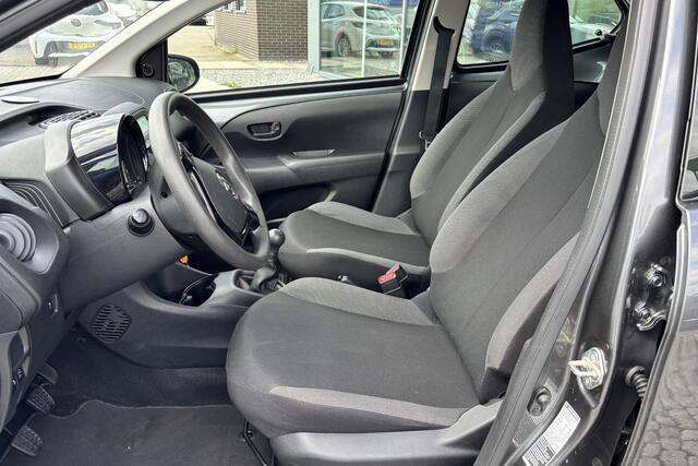 Toyota AYGO 1.0 VVT-i x-fun, Bluetooth, Airco!