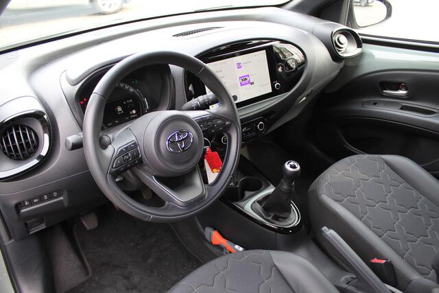 Toyota AYGO X 1.0 VVT-i MT Envy | Rijklaar | DAB | Camera | Apple/ Android | Navi | PDC | LED | Clima | Adap.cruise