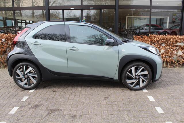 Toyota AYGO X 1.0 VVT-i MT Envy | Rijklaar | DAB | Camera | Apple/ Android | Navi | PDC | LED | Clima | Adap.cruise