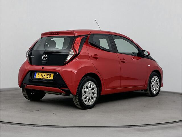Toyota AYGO 1.0 VVT-i x-play | Apple Carplay/Android Auto | Achteruitrijcamera |