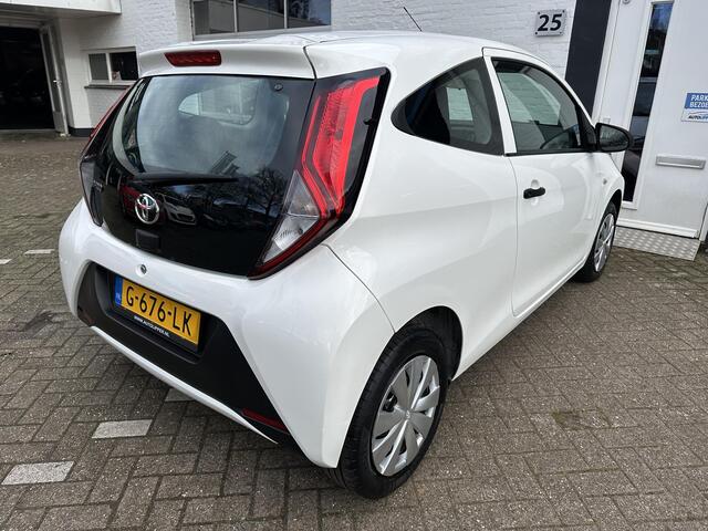 Toyota AYGO 1.0 VVT-i x /Nieuwe apk bij aflevering/Radio usb/1e Eigenaar