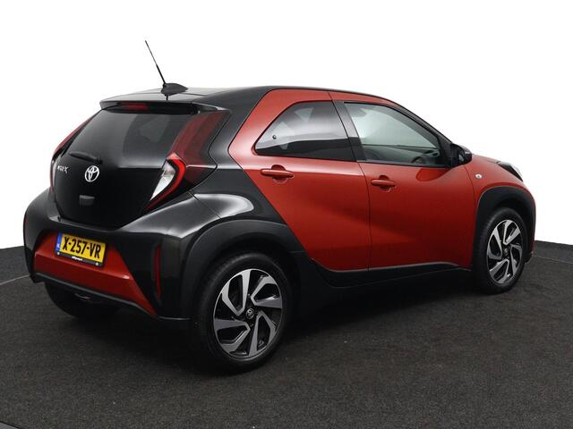Toyota AYGO X 1.0 VVT-i MT Pulse Limited | Stoelverwarming | Bi Tone | Achteruitrijcamera | Cruise control adaptief |