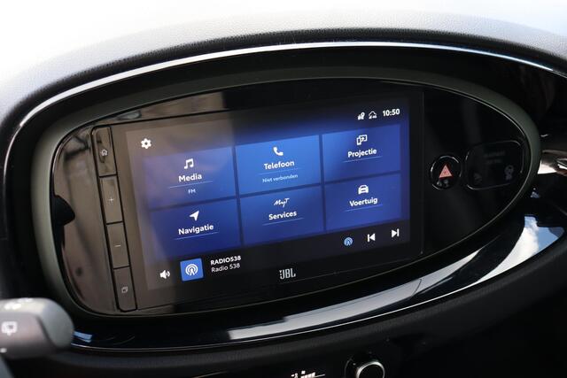 Toyota AYGO X 1.0 VVT-i MT Envy, JBL, Navigatie, Apple carplay / Android auto, Adaptieve cruise control.