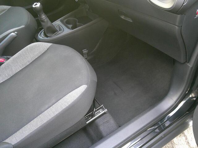 Toyota AYGO X 1.0 VVT-i MT Play