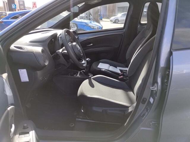 Toyota AYGO X 1.0 VVT-i MT Play | Rijklaar | NL-auto | Apple/Android | Camera | Airco | Adaptive cruise