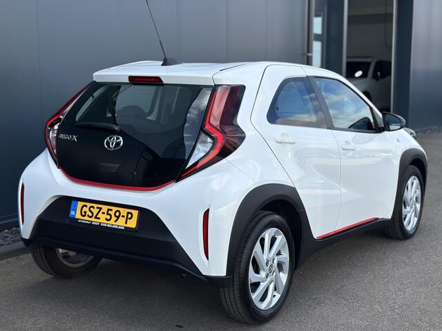 Toyota AYGO X 1.0 VVT-i MT Play / Airco / Carplay / Camera