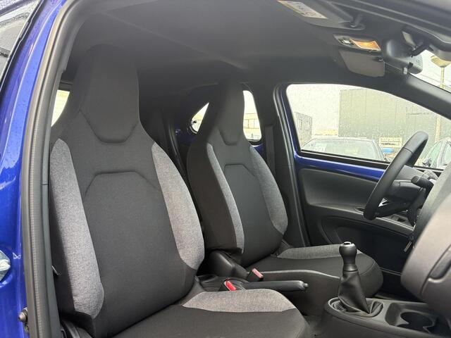 Toyota AYGO X 1.0 VVT-i MT Play