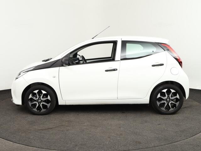 Toyota AYGO 1.0 VVT-i x-fun | Lichtmetaal o Airco o Bluetooth o USB