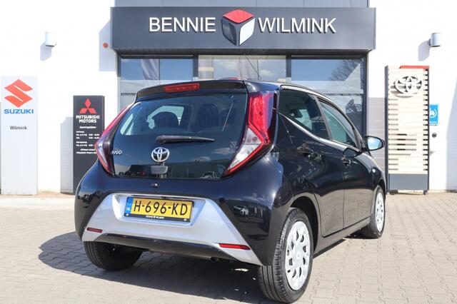 Toyota AYGO 1.0 VVT-i x-play Carplay | Camera