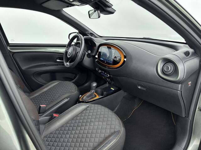 Toyota AYGO X 1.0 VVT-i S-CVT Limited | NL-Auto! | JBL | PDC | Leder | Stoelverwarming |
