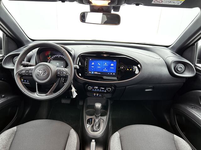 Toyota AYGO X 1.0 VVT-i Pulse Automaat | Stoelverwarming | Lichtmetalen velgen |