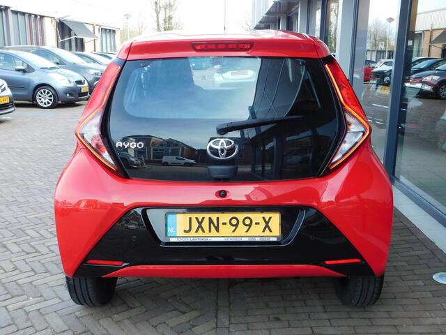 Toyota AYGO 1.0 VVT-i x-play | LM-Velgen
