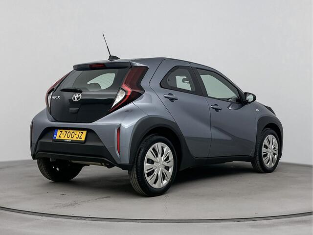 Toyota AYGO X 1.0 VVT-i MT Play | NL-Auto | Dealeronderhouden | 1E Eig |