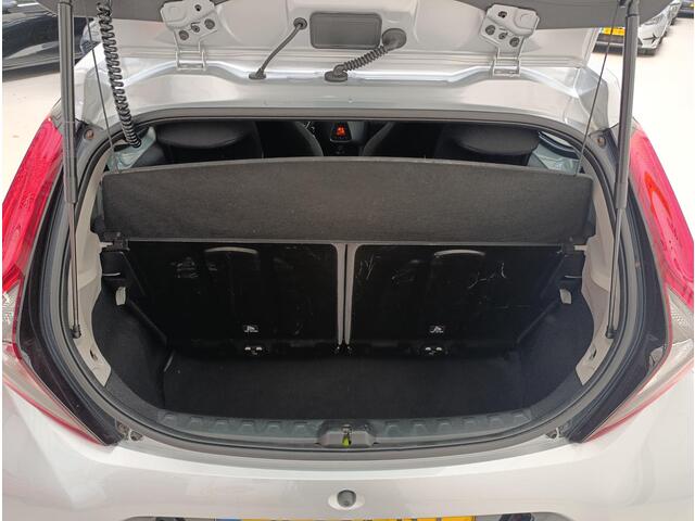 Toyota AYGO 1.0 VVT-i x-joy Airco (automatisch) | Camera | automaat | Lichtmetalen velgen
