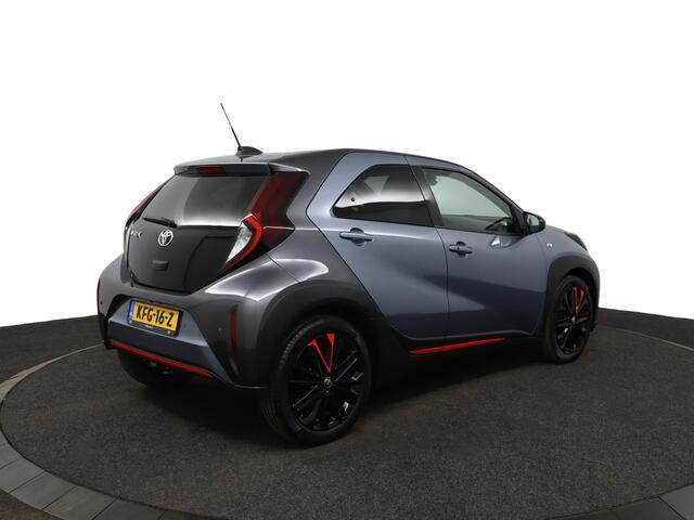 Toyota AYGO X 1.0 VVT-i MT Undercover | Adaptive Cruise Control | Apple Carplay | Android Auto | Navigatie | Parkeersensoren | Stoelverwarming |