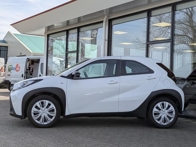 Toyota AYGO X 1.0 VVT-i MT Play | Adapt. Cruise | Airco | Camera | Carplay / Android Auto