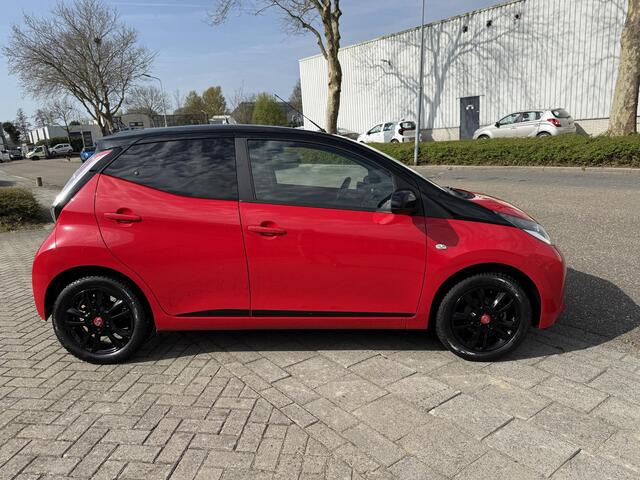 Toyota AYGO 1.0 VVT-i X-Cite | Cruise Control | Apple Carplay | Achteruitrijcamera |