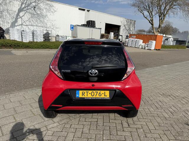 Toyota AYGO 1.0 VVT-i X-Cite | Cruise Control | Apple Carplay | Achteruitrijcamera |