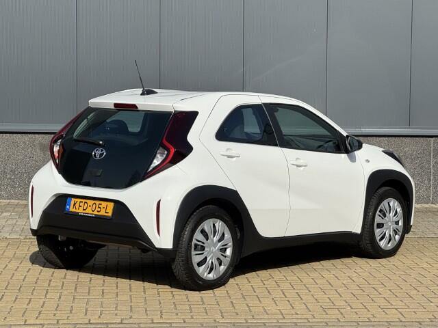 Toyota AYGO X 1.0 VVT-i S-CVT Play Aut
