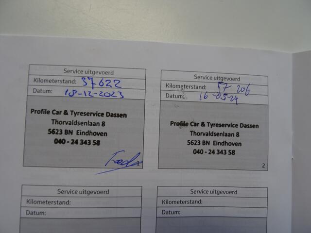 Toyota AYGO 1.0 VVT-i x-fun * EXTRA GETINT GLAS * VOLLE TANK !!