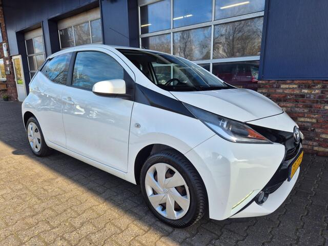 Toyota AYGO 1.0 VVT-I X-PLAY, Camera, Carplay, ALL In prijs!
