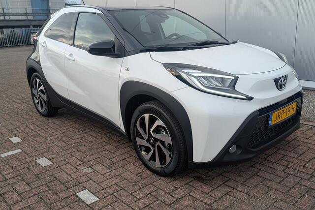 Toyota AYGO X 1.0 VVT-i MT first achteruitrij camera, ACC, navigatie Apple CarPlay/Android Auto