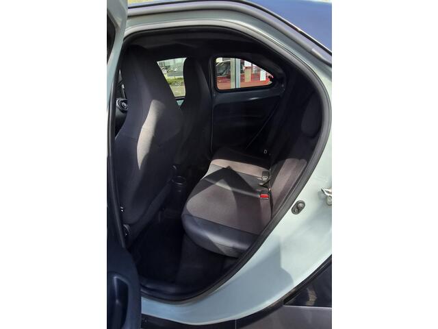 Toyota AYGO X 1.0 VVT-i MT Envy