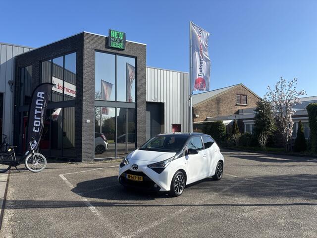 Toyota AYGO 1.0 VVT-i x-cite ultimate Two Tone