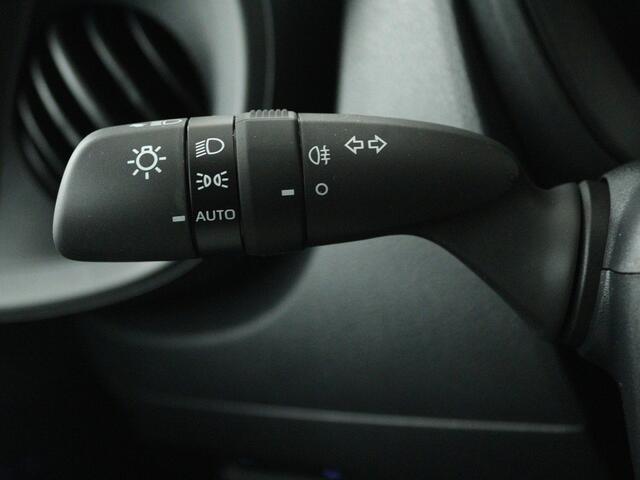 Toyota AYGO X 1.0 VVT-i MT Play | All-season banden | Apple CarPlay / Android Auto (Navigatie) |