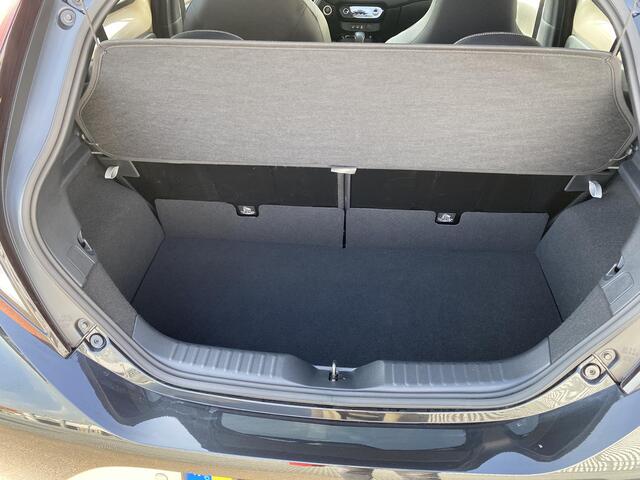 Toyota AYGO X 1.0 VVT-i S-CVT Premium Automaat, NL-auto, 1e eign. JBL, Stoelverwarming, Parkeersensoren, Smart Key, LMV, LED, Navigatie