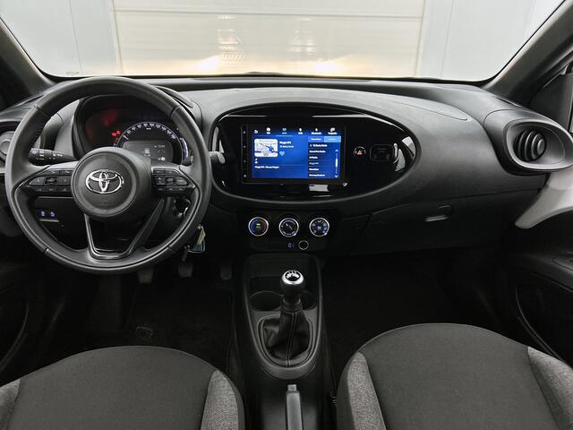 Toyota AYGO X 1.0 VVT-i MT Play | NL-Auto | Achteruitrijcamera | Apple Carplay-Android Auto |