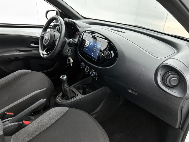 Toyota AYGO X 1.0 VVT-i MT Play | NL-Auto | Achteruitrijcamera | Apple Carplay-Android Auto |