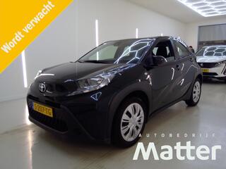 toyota-aygo-x-1.0-vvt-i-mt-play