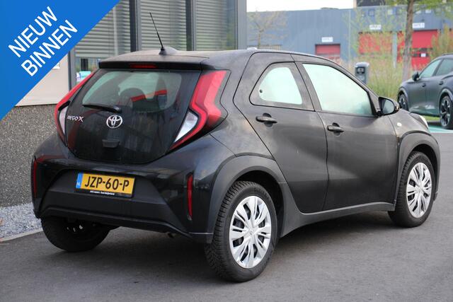 Toyota AYGO X 1.0 VVT-i MT