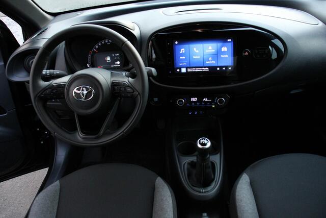 Toyota AYGO X 1.0 VVT-i MT