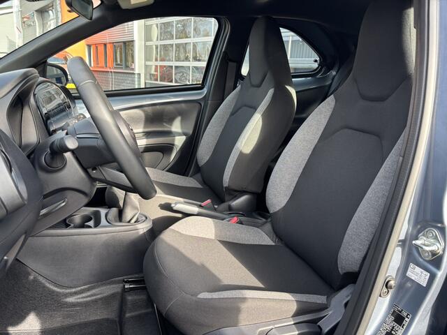 Toyota AYGO X 1.0 VVT-i MT Play / Camera / Applecarplay/Androidauto / Cruise Control /