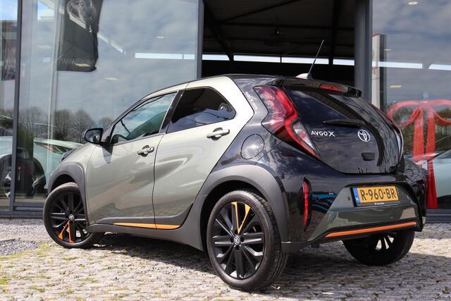 Toyota AYGO X 1.0 VVT-i S-CVT Automaat Limited, Stoelverwarming, Parkeersensoren, JBL, Keyless entry.