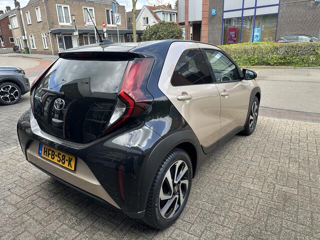 Toyota AYGO X 1.0 VVT-i MT Pulse All-in Prijs Airco/Stoelverwarming/Camera/Two-tone Eurorepar