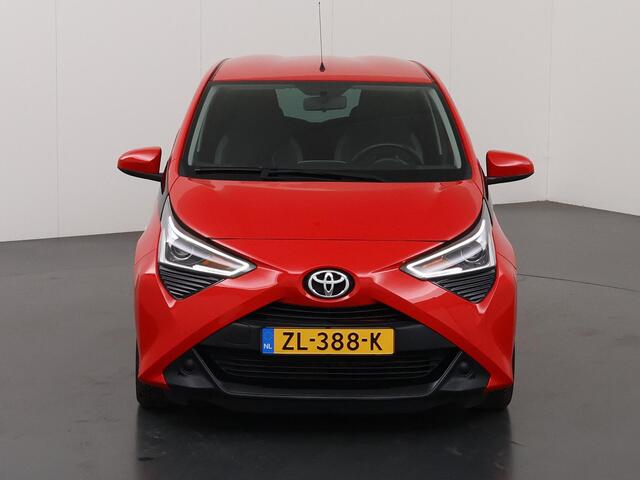 Toyota AYGO 1.0 VVT-i x-play | LED | Navigatie* | Automaat | Camera | DAB | Apple CarPlay/Android Auto | Airconditioning | Bluetooth |